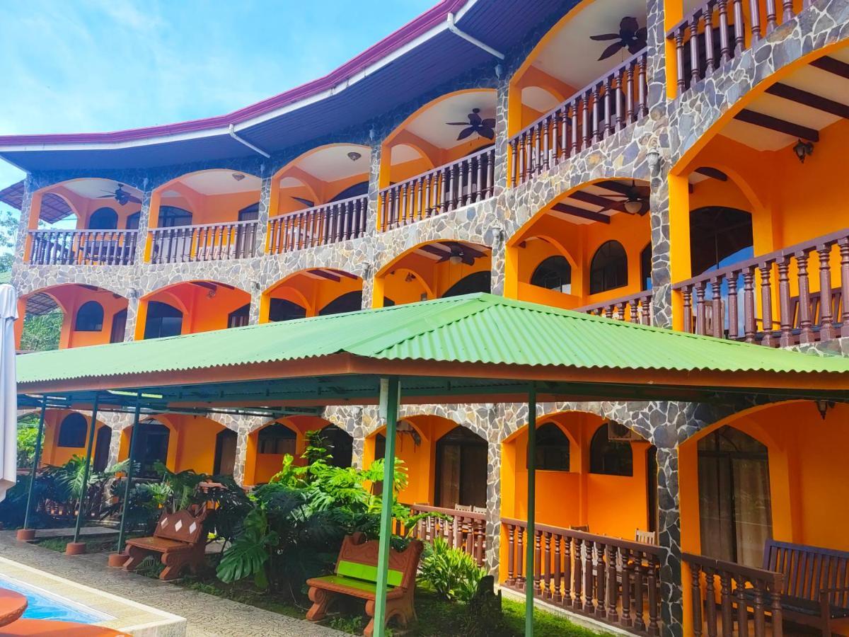 Apartahotel Playa Luna Uvita Buitenkant foto