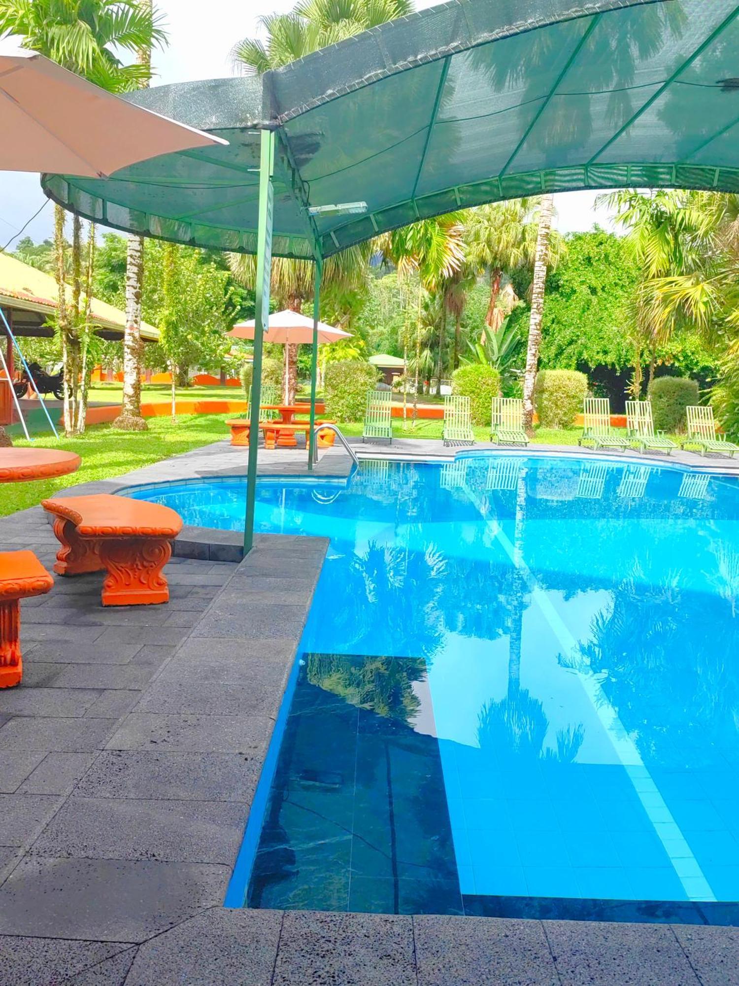 Apartahotel Playa Luna Uvita Buitenkant foto