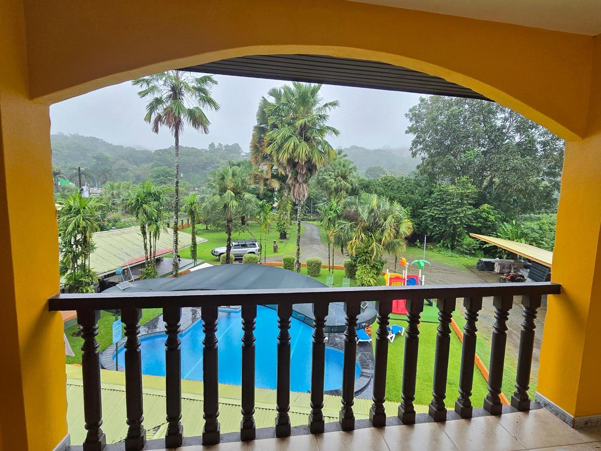 Apartahotel Playa Luna Uvita Buitenkant foto